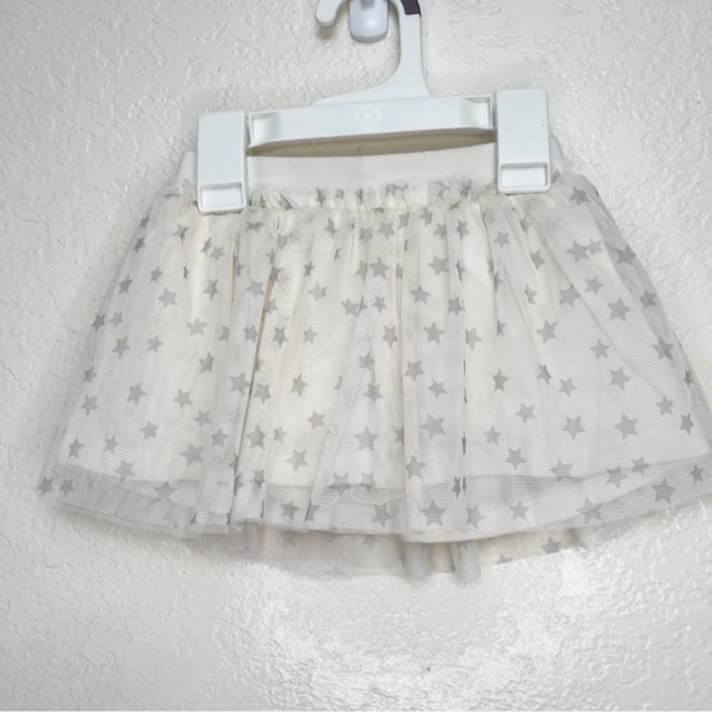 JUMPING BEANS NWT Girls‎ Size 2T White with Silver Stars Tulle Skirt with Shorts